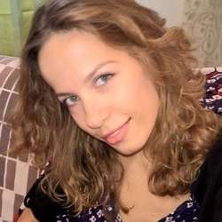 Angie75's Chat & Dating Profile