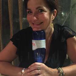 Anne19671's Chat & Dating Profile