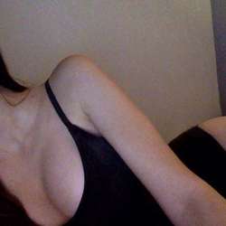 Annelyas's Chat & Dating Profile