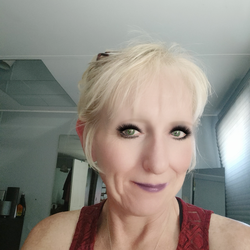 Brittany's Chat & Dating Profile