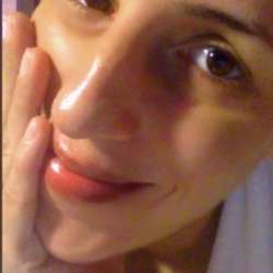 Carybear's Chat & Dating Profile
