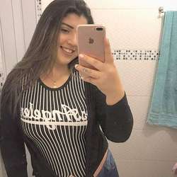 Charlieee17's Chat & Dating Profile