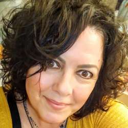Corrine's Chat & Dating Profile