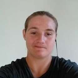 Deebear92's Chat & Dating Profile