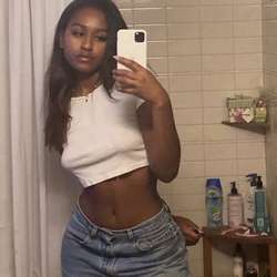 EbonyGirl69's Chat & Dating Profile