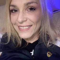 Hailsss's Chat & Dating Profile