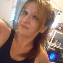 Intrigueme86's Chat & Dating Profile