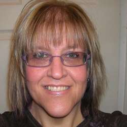 Jenn's Chat & Dating Profile