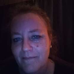Jentut77's Chat & Dating Profile