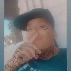 Jojobaby38's Chat & Dating Profile