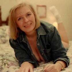 Katie80020's Chat & Dating Profile