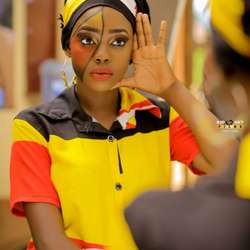 Kella's Chat & Dating Profile