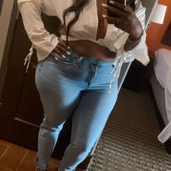 Lanna's Chat & Dating Profile