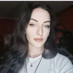 Lella1's Chat & Dating Profile
