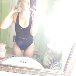 Lilblondiebabhie's Chat & Dating Profile
