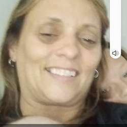 LisaKing69's Chat & Dating Profile