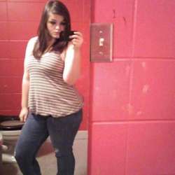 Meg95's Chat & Dating Profile