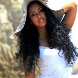 Monaaa's Chat & Dating Profile