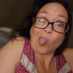 Nellie's Chat & Dating Profile