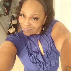 Nicolep39's Chat & Dating Profile