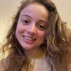 Nikki2323's Chat & Dating Profile
