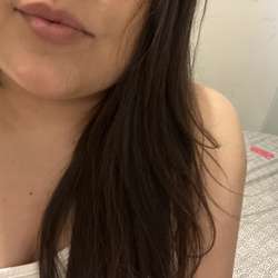 Pussyluvr's Chat & Dating Profile