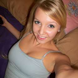 QueensashaP's Chat & Dating Profile