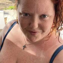 RedMama's Chat & Dating Profile