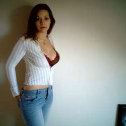 Sara4's Chat & Dating Profile