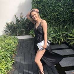 Sarah4les's Chat & Dating Profile