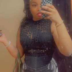 Shauna002's Chat & Dating Profile