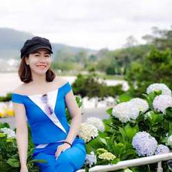 ThanhHuong1911's Chat & Dating Profile