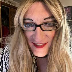VanessaX's Chat & Dating Profile