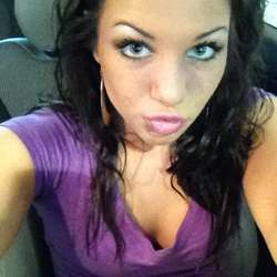 ashelymoore24's Chat & Dating Profile