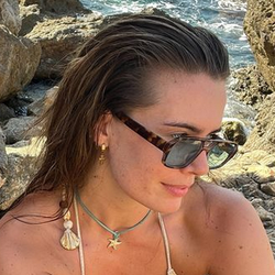 chishe's Chat & Dating Profile