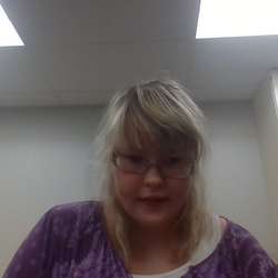elise1's Chat & Dating Profile