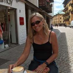 jannelle33's Chat & Dating Profile