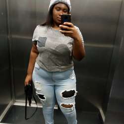 rue19's Chat & Dating Profile