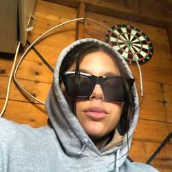serin's Chat & Dating Profile